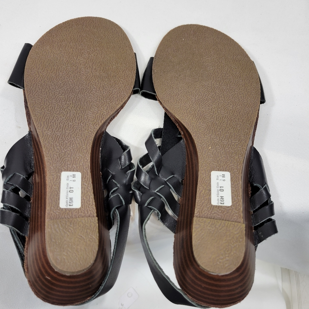 Salon Studio Black Adjustable Hook & Loop Ankle Strap Sandals Size 6M - Picture 9 of 9